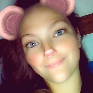 Meet your Posher, Deborah